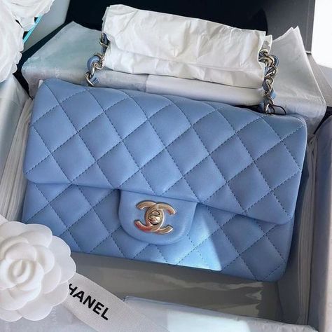 Chanel Mini Rectangle, Rich Things, Island Outfits, Bag Wishlist, Dream Bags, Classic Flap Bag, Chanel Mini, Blue Accessories, Girly Bags