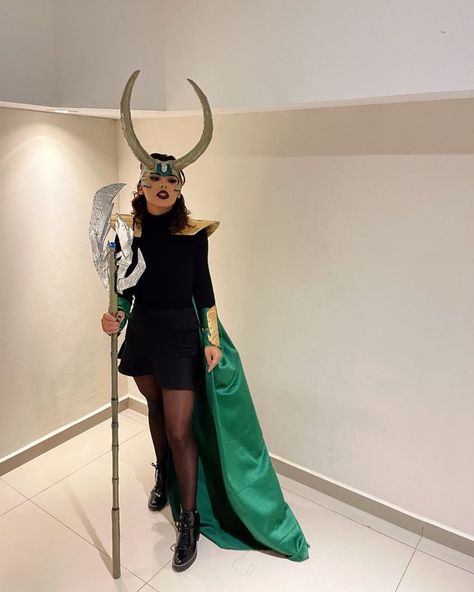 Loki Cosplay Female Diy, Loki Costume Halloween, Womens Loki Costume, Loki Halloween Costume Women Diy, Easy Loki Costume, Loki Outfit Female, Nerdy Halloween Costumes Women, Loki Woman Costume, Marvel Costume Ideas For Women