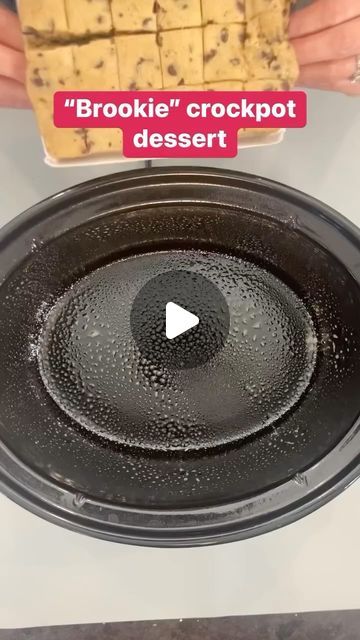 Olivia on Instagram: "Crockpot dessert! Delicious! #cookingfun #easyrecipes #sogood #yummy #desserts #brookie" Brookie Crockpot Dessert, Crockpot Brookies, Desserts In The Crockpot, Deserts In Crockpot Easy Recipes, Crockpot Cake Mix Recipes, Crockpot Snacks Party, Easy Desserts That Travel Well, Quick Potluck Desserts, Crockpot Recipes For Party