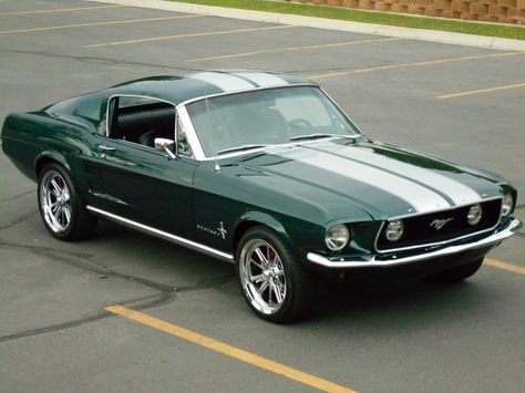 1967 Ford Mustang Shelby Tmax Yamaha, Carros Retro, Mobil Drift, Old Vintage Cars, Ford Classic Cars, Old Classic Cars, Mustang Cars, Classy Cars, Pretty Cars