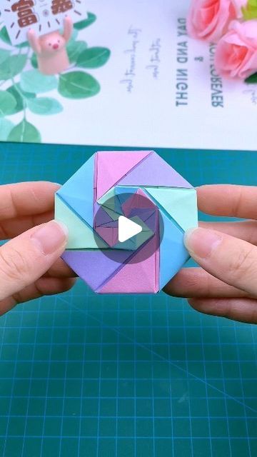 Paper Boxes Diy Folded, Origami A4 Paper, Paper Origami Easy, Paper Flower Projects, Paper Box Tutorial, Origami Box Easy, Origami Box Tutorial, Origami Sheets, Teabag Folding