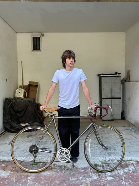 vintage wales bonner cos men summer fit Commuter Bike Style, City Bike Style, Urban Bike Style, Vintage Bike, Bike Style, Bike Design, Open Road, Swag Outfits, Fit Inspo