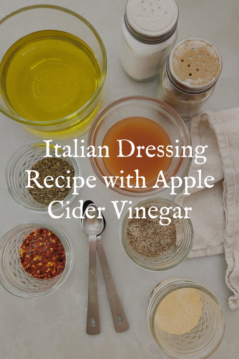 italian dressing recipe with apple cider vinegar Apple Cider Vinegar Dressing Vinaigrette, Salad Dressing Using Apple Cider Vinegar, Salad Dressing With Apple Cider Vinegar, Apple Cider Vingerete Dressing Recipes, Recipes With Apple Cider Vinegar, Easy Italian Dressing Recipe, Mold Diet, Insuline Resistance, Easy Italian Dressing