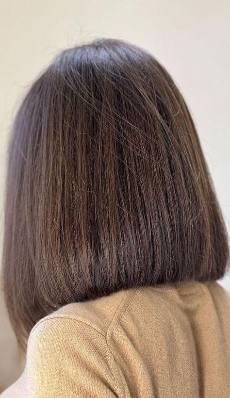 Hair Cuts Design, Milk Chocolate Hair Color, Hair Curtains, Longer Bob, Light Brown Hair Balayage, Curtains Bangs, Hairstyles Brown, Haircut Brunette, Haircut Balayage