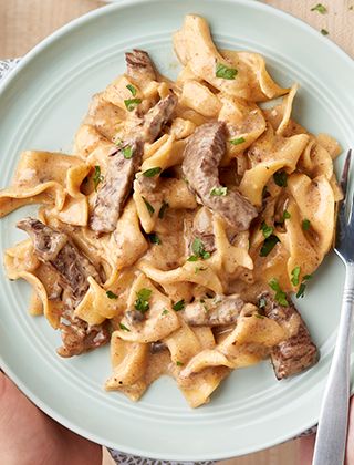 Easy Beef And Noodles Recipe, Instant Pot Beef Stroganoff, Campbells Soup Recipes, Beef Stroganoff Easy, Mushroom Soup Recipes, Potted Beef, Cream Of Mushroom Soup, Stroganoff Recipe, Cream Of Mushroom