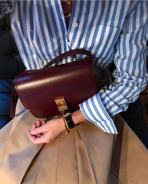 Celine Box Bag, Shirt Ootd, Celine Box, Burgundy Bag, Ootd Outfits, Looks Street Style, Tres Chic, Style Crush, 가을 패션