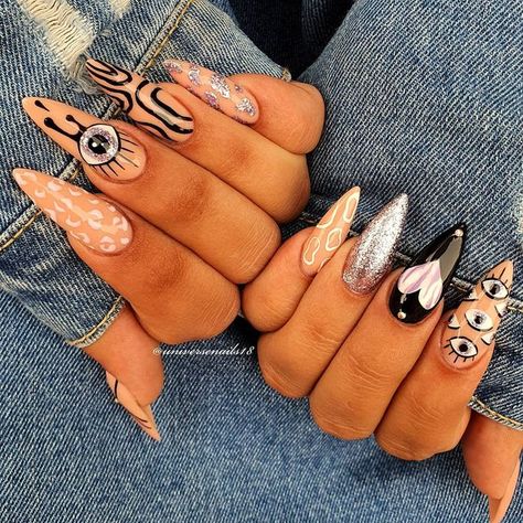 Third Eye Nails, Easter Nails Short, Cute Easter Nails, Beach Nails Art, Tomorrowland Outfit, Bold Nails, Mix Match Nails, Abstract Tattoo Ideas, Evil Eye Nails