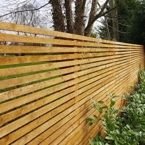 Back Garden Landscaping, Slat Fence, Slatted Fence, Horizontal Slat Fence, Slatted Fence Panels, Fences Ideas, Diy Backyard Fence, Fencing Options, Wood Fence Design