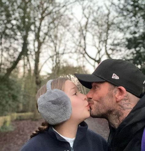 David Beckham Photos, Mouth Kiss, Angry Expression, Star Wars Princess, First Person Writing, Good Morning Britain, Dad Daughter, Princess Leia, Kissing Him