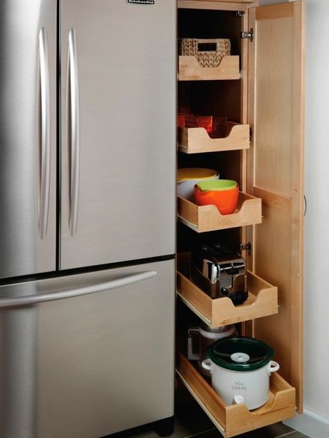 Efficient kitchen vertical storage idea with pull out drawers. #kitchen #storage #organization #cupboards #cabinets #shelves #decoratingideas #decorhomeideas #drawers Pull Out Appliance Cabinet, Pull Out Drawers Kitchen, Roll Out Shelves, Corner Drawers, Drawers Kitchen, Pull Out Pantry, Efficient Kitchen, Hidden Shelf, Utensil Drawer