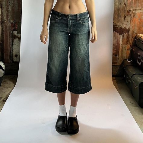 Three quarter denim jeans. The brand is... - Depop Depop Jeans, Famous Outfits, Designer Wear, Three Quarter, Personal Stylist, Jean Outfits, Look Cool, Size 12, Fitness Inspo