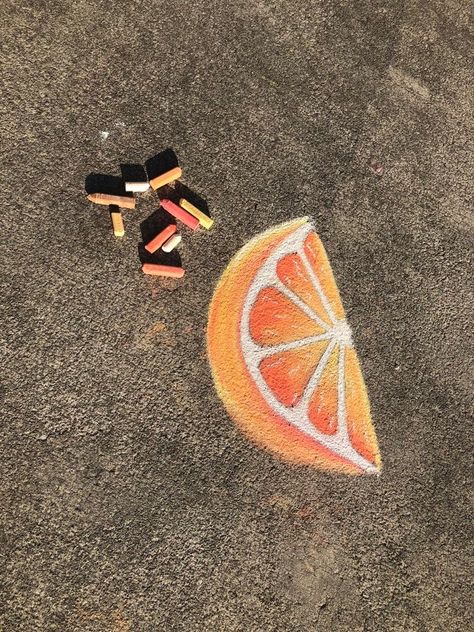 Chalk Drawing Aesthetic, Chalk Art Realistic, Chalk Art Fruit, Colorful Chalk Art, Ideas For Chalk Drawings, Chalk Ideas Preppy, Things To Draw With Chalk Outside, Funny Sidewalk Chalk Art, Aesthetic Chalk Ideas