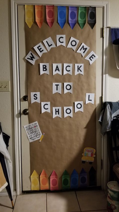 Welcome Back School Decorations, Class Door Decoration Ideas Welcome, Welcome Back To School Board Decoration, Welcome Ideas For School, Welcome To Class Decoration, Welcome Back To School Decoration Ideas Door, Welcome Chart Ideas For Classroom, Welcome Door Ideas For Classroom, School Opening Day Decorations