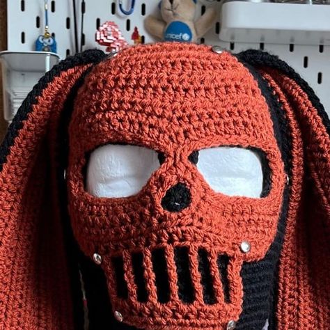 Ivy crotchet on Instagram: "Skull face💀 balaclava  Can be customized in any color of your choice  Purchase to make order 🤍" Crochet Skull Ski Mask, Crochet Skull Balaclava, Crochet Balaclava Pattern Free, Crochet Masks, Skull Balaclava, Crochet Halloween Hat, Balaclava Crochet, Rave Ideas, Crochet Balaclava