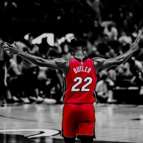 Jimmy Butler Pfp, Jimmy Butler, Basketball Pictures, Nba, Pinterest Likes, Party Ideas, Jordan, Favorite Places, Basketball