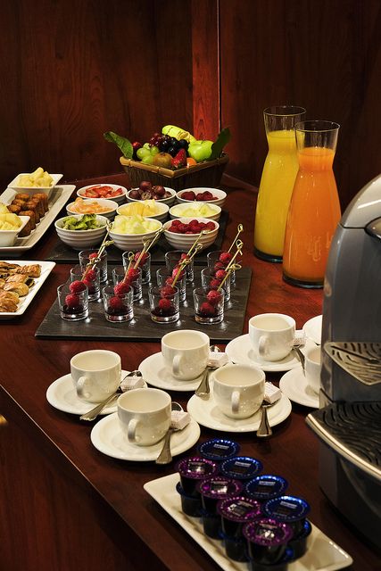 Coffee break, with juices, fruit and pastries at the meeting room Picasso from Hotel Concorde Montparnasse paris france by Concorde Hotels Resorts, via Flickr Coffee Break Quotes, Coffee Break Catering, Montparnasse Paris, Breakfast Meeting, Hotel Breakfast, Tea Break, Coffee Tasting, Breakfast Buffet, Break Room