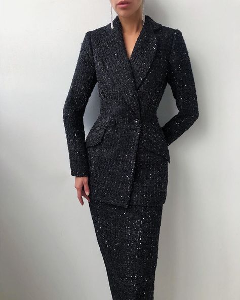 Defense Outfit, Chanel Fabric, Boucle Skirt, Nomad Fashion, Skirt Suit Set, Woman Suit Fashion, Blazer And Skirt, Power Dressing, Formal Style