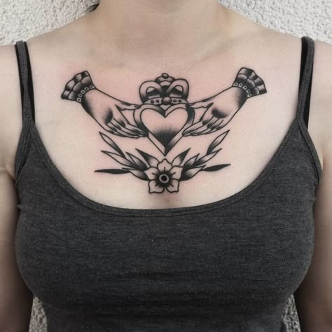 Claddagh Tattoo, Tattoo Style Art, Autumn Tattoo, Irish Tattoos, Celtic Tattoo, Chest Piece Tattoos, Chest Tattoos For Women, Chest Tattoos, Love Tattoo