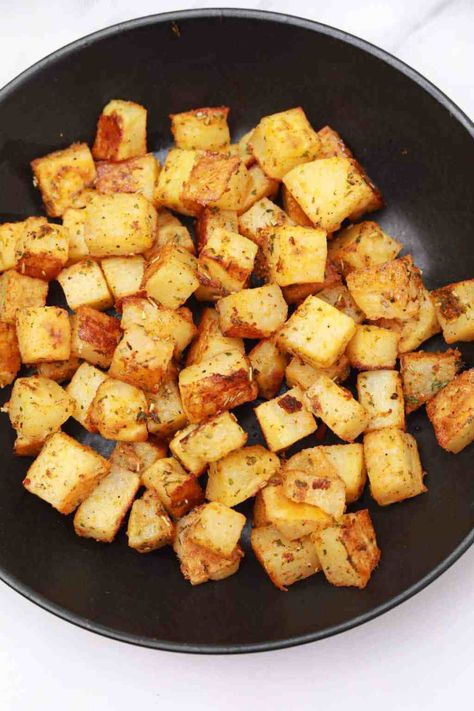 Oven Baked Diced Potatoes - K's Cuisine Baked Potato Cubes, Baked Diced Potatoes, Potatoes In Oven, Cubed Potatoes, Potato Sides, Diced Potatoes, Potato Side Dishes, Food O, Potatoes Recipe