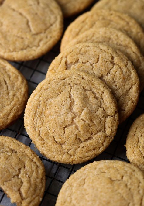 Homemade Apple Cider Cookies are chewy and sweet made by reducing apple cider syrup on the stop for the maximum cider flavor in your cookie! Apple Cider Desserts, Cider Cookies, Apple Cider Muffins, Apple Cider Cookies, Apple Cookies Recipes, Apple Cider Syrup, Recipe Using Apples, Fall Cookie Recipes, Cookies And Cups