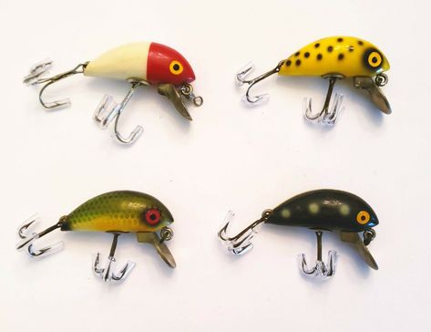 Vintage Layfield Fishing Lures Fishing Lure Decor, Fishing Lures Art, Vintage Lures, Vintage Fishing Reels, Custom Fishing Lure, Antique Fishing Lures, Fish Lure, Rare Fish, Vintage Fishing Lures