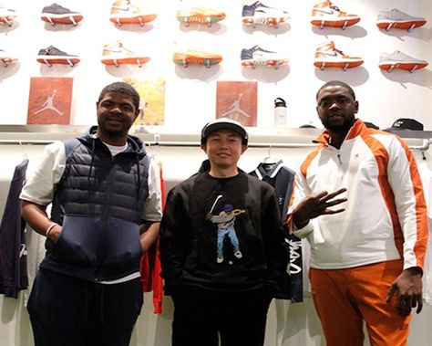 EASTSIDE GOLF EXPANDS INTO JAPAN, BRINGING A NEW VIBE TO THE GREENS https://africanamericangolfersdigest.com/eastside-golf-expands-into-japan/ Eastside Golf, Golf Logo, Classic Golf, Golf Brands, Golf Wear, Popular Sports, Streetwear Aesthetic, Create Outfits, Play Golf