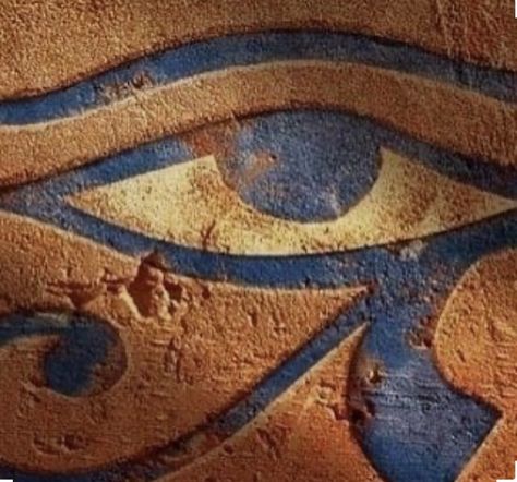 The Eye of Horus and Our Brain Hieroglyphics Tattoo, Ancient Egypt Aesthetic, Nefera De Nile, Egyptian Aesthetic, Starověký Egypt, Ancient Egyptian Deities, Egypt Aesthetic, Ancient Egyptian Symbols, Egyptian Eye