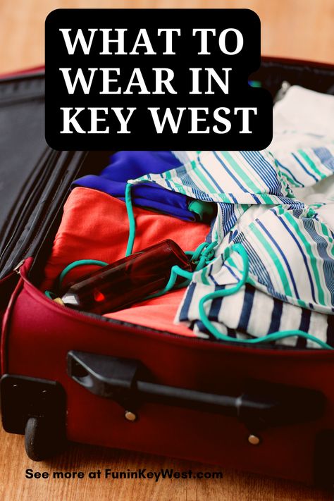 Ever wondered what you should pack for your Key West vacation? Here's the best list of what you will need. Vacation Outfits Key West, Casual Key West Outfits, Key West Outfits What To Wear, Key West Outfit Ideas Vacation, Key Largo Outfit Ideas, Key West Outfit Ideas Fall, Packing For Key West Florida, What To Wear In Key West In February, What To Wear To Key West Outfit Ideas