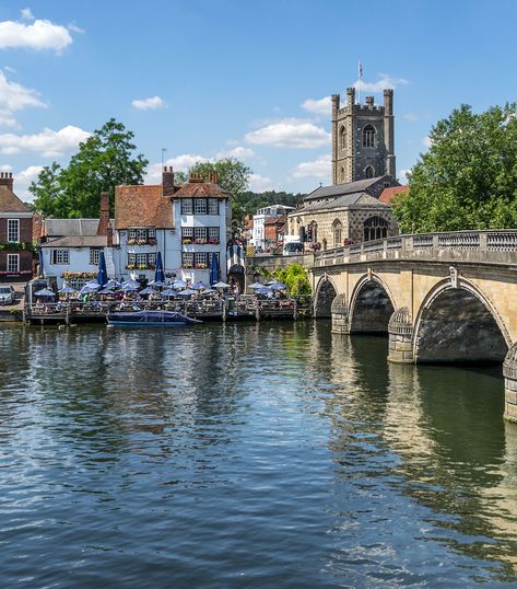 Riverside Market, Henley Royal Regatta, Riverside Hotel, Royal Tunbridge Wells, Henley On Thames, Richmond Park, Places To Live, Tunbridge Wells, River Thames