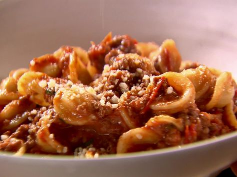 Weeknight Bolognese, Ragu Bolognese, Ina Garten Recipes, Pasta Bolognese, Bolognese Recipe, Barefoot Contessa, Italian Dishes, Food Network, Dinner Time