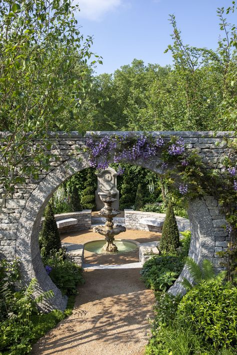 Luxury Yard Backyards, Bridgerton Garden, Sanctuary Garden, The Romantic Period, Princess Garden, Portal Design, Manor Garden, Luxury Landscaping, Romantic Period