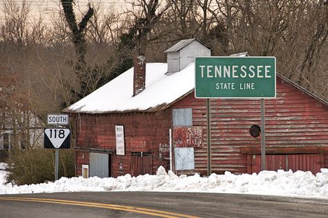 Tennessee Farm Aesthetic, East Tennessee Aesthetic, Tennessee Living Country, Western Tennessee, Rural Tennessee, Tennessee Gothic Tumblr, Knob Creek, Patriotic Images, Church Of Christ