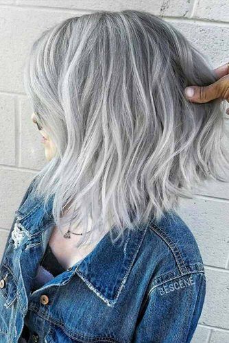 Stunning Silver Hair Looks to Rock ★ Ombre Hair Colour, Hair Color Grey Silver, Grey Hair Color Silver, Silver Hair Color, Silver Blonde, Super Hair, Hair Color Highlights, Trendy Hair Color, Grey Hair Color