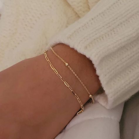 SALE Set of 2 Everyday Layering Bracelets Duo Gold Chain - Etsy Cute Jewelry Bracelets Gold, Simple Classic Jewelry, Gold Bracelet Combinations, Permanent Gold Bracelet, Simple Gold Ring Stack, Simple Everyday Jewelry, Bracelet Inspo Gold, Gold Permanent Bracelet, Cute Gold Bracelet