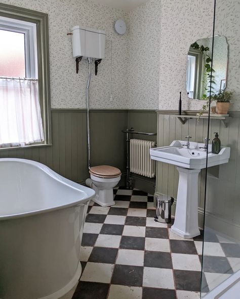 tilly & jamie | DIY | renovation | interiors’s Instagram post: “good morning! I thought I'd change it up a little bit & post a picture of the rarely seen bathroom! It's quite a dark room & usually full…” Panelled Bathroom, Chessboard Floor, Reno Tips, Money Saving Hacks, Saving Hacks, Victorian Interiors, Victorian Bathroom, Large Tile, Black And White Tiles