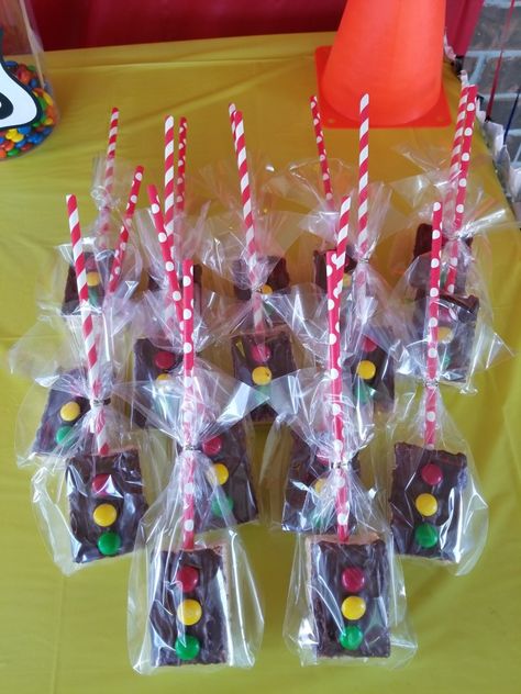 Cars Themed Treat Table, Cars Party Favors Ideas, Race Car Favors, Cars Theme Goodie Bag Ideas, Cars Theme Birthday Party Centerpieces, Car Birthday Favors, Cars Party Centerpieces, Disney Birthday Party Favors, Racing Party Favors