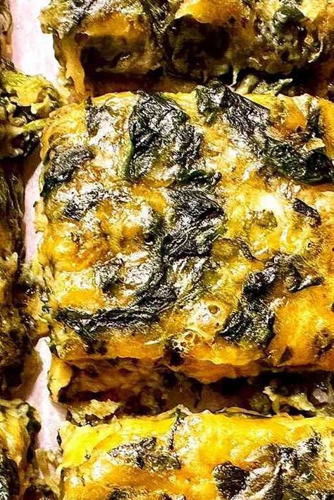 This spinach cheese squares recipe is a favorite at every party. This recipe freezes well. To serve, defrost and reheat at 325 degrees for 12 to 15 minutes. Spinach Cheese Squares, Spinach Squares, Winter Appetizers, Edam Cheese, Cheese Squares, Recipes Sides, Cheesy Spinach, Spinach Cheese, Square Recipes