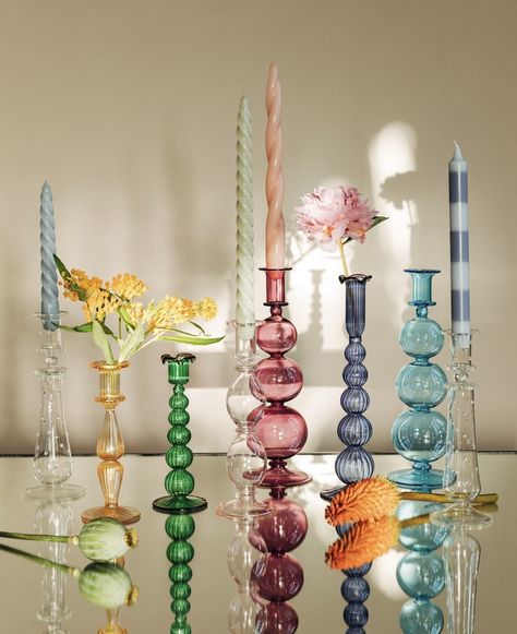 Colored Glass Decor Ideas, Eclectic Candle Holders, Colorful Candle Stick Holders, Colorful Glass Candle Holders, Colored Glass Candle Holders, Colored Glass Vases Decor, Colorful Candlesticks Wedding, Colorful Vases Decor, Colorful Candle Sticks