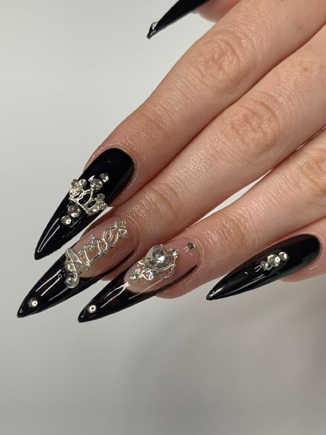 Saggitarius Birthday Nail Ideas, Aries Themed Nails, Black Scorpio Nails, Aries Nails Zodiac Signs, Black Charm Nails, Birthday Nails Aries, Aries Nails Acrylic, Aries Nail Designs, Aries Birthday Nails