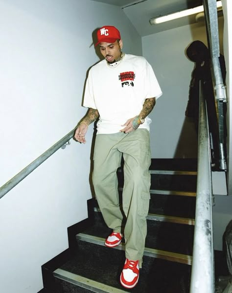 Summer Fits Men, Looks Streetwear, Chris Brown Outfits, Chris Brown Style, Black Men Fashion Casual, Drip Outfit Men, Hype Clothing, Classy Outfits Men, Mens Casual Outfits Summer