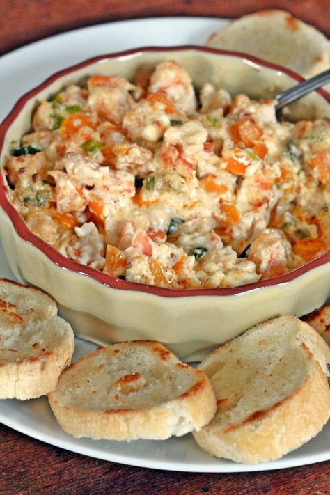 Cajun Shrimp Dip Recipe, Shrimp Dips, Cajun Shrimp Dip, Seasoning Shrimp, Shrimp Dip Recipe, Shrimp Dip Recipes, Baguette Slices, Toasted Baguette, Shrimp Dip