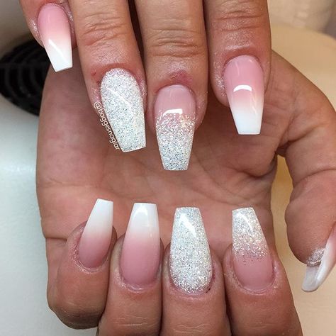 Nails on @microblading_gbg (from last month ) French fade with Diamond glitter @lightelegancehq Nail Diamond, Faded Nails, French Fade, Wedding Nail Art Design, Unghie Sfumate, Nail Art Wedding, Diamond Glitter, Acrylic Nail Art, New Year's Nails