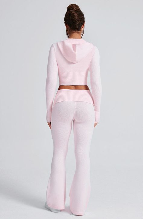 Pink Polo Set, Light Pink Nike Hoodie, Bummy Outfits Baddie, How To Crop A Hoodie, Dancing With The Stars Outfits, House Clothes Comfy, Cute Sets Two Pieces, Concert Fits Winter, Cute Cold Outfits