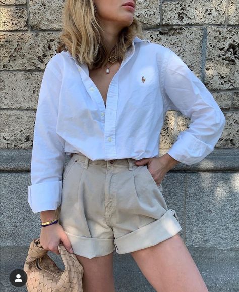 Leder Shorts Outfit, Looks Com Short, Button Down Outfit, Chique Outfit, Diy Shorts, Mode Casual, Fashion Weeks, 가을 패션, Looks Style