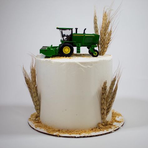 Simple Barnyard Birthday Cake, Tractor Cake Diy, Grooms Cake Tractor, Combine Cake Farm, Ranch Cakes For Men, Case Tractor Cake, Farming Simulator Cake, Farming Cakes For Men, Farmer Birthday Cake For Men