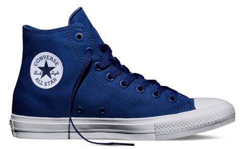 Chuck IIs for Men 2016 - Blue New Converse Allstars for Men Shoes Sneakers Converse, Converse Chuck Taylor Ii, Galaxy Converse, Galaxy Vans, Navy Blue Shoes, Navy Sneakers, Blue Converse, Sneakers Converse, Shoes Converse