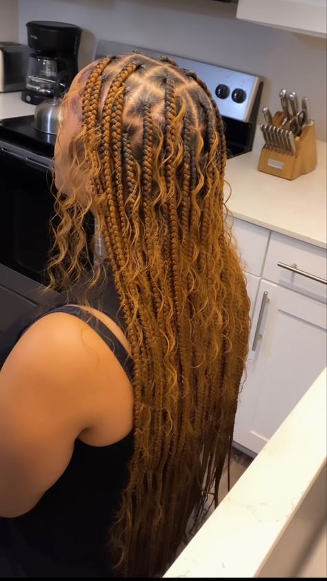 Honey Blonde Braided Hairstyles, Light Brown Bohemian Knotless Braids, Color 30 Boho Knotless Braids, Honey Brown Braids For Black Women, Honey Brown Boho Knotless Braids, Honey Brown Goddess Braids, Copper Knotless Braids, Honey Blonde Boho Knotless Braids, Honey Blonde Braids Black Women