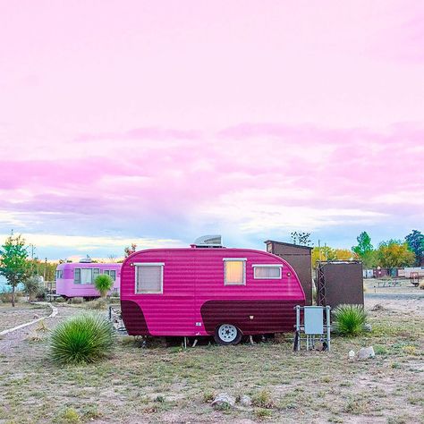 Candy Minimal: Colorful Photography by Matt Crump Pink Trailer, Vintage Camper Interior, T1 Bus, Vintage Camper Remodel, Vintage Rv, Vintage Campers Trailers, Vintage Caravans, Retro Campers, Camper Remodel