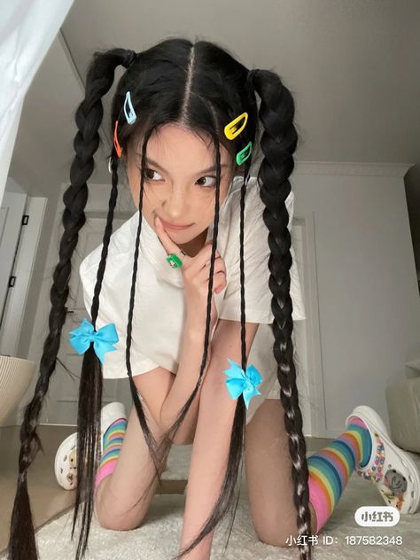 #ulzzang #ulzzangaestheic #tiktok #trending #chinese #makeup Braided Hairstyles Asian, Ulzzang Body, Girls Back To School Hairstyles, Tied Up Hairstyles, Two Ponytail Hairstyles, Two Ponytails, Chinese Makeup, Y2k Hairstyles, Kpop Hair