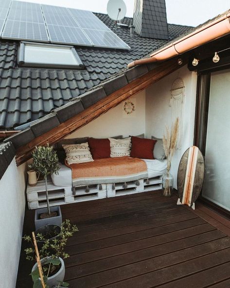 Roof Balcony, Boho Balcony, Moderne Pools, House Balcony, Small Balcony Decor, Attic Rooms, Sopot, Balcony Design, Balcony Ideas